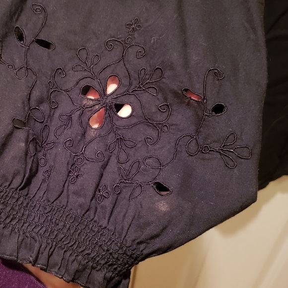 WestBound Woman Black Relaxed Ruffled Blouse Sz 2x - Picture 4 of 7